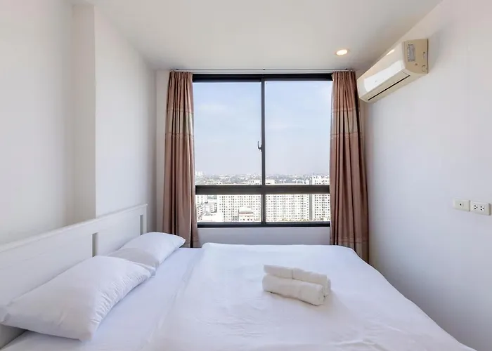 Luxury Skyfloor Onnut Bts 40sqmt Gym Pool Netflix 2 Minutes To Bts * Bangkok