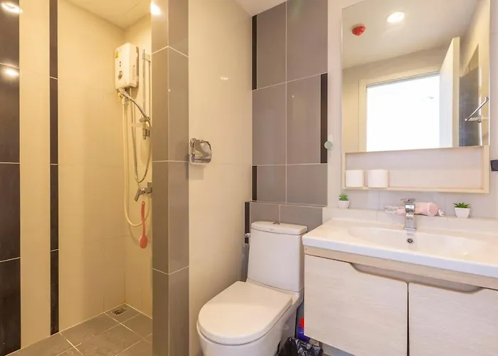 Luxury Skyfloor Onnut Bts 40sqmt Gym Pool Netflix 2 Minutes To Bts Appartement Bangkok