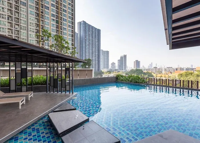Luxury Skyfloor Onnut Bts 40sqmt Gym Pool Netflix 2 Minutes To Bts Appartement *