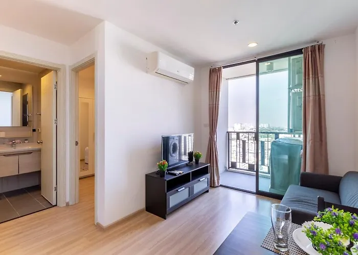 Luxury Skyfloor Onnut Bts 40sqmt Gym Pool Netflix 2 Minutes To Bts *