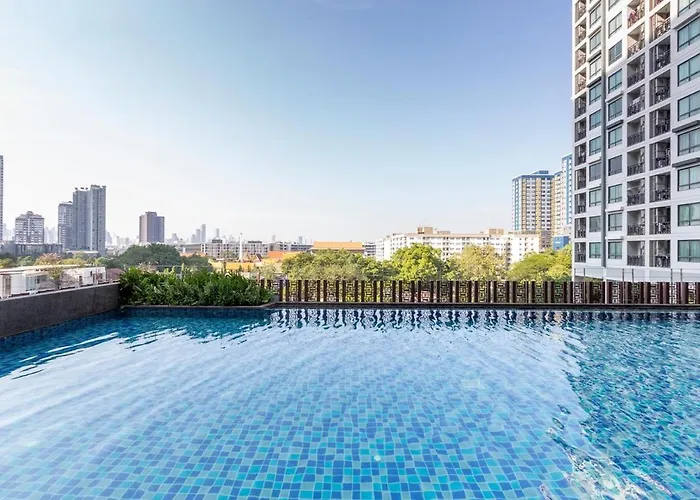 Appartement Luxury Skyfloor Onnut Bts 40sqmt Gym Pool Netflix 2 Minutes To Bts